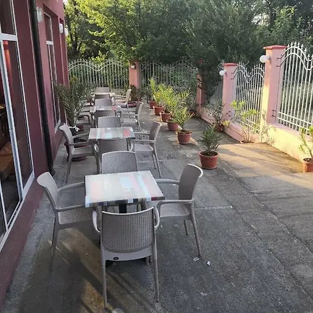 свети кирил 3*