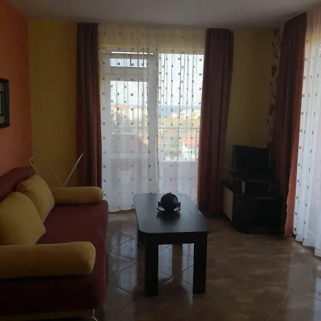 свети кирил Πανσιόν