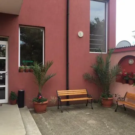 Πανσιόν свети кирил Lozenets