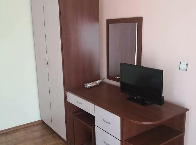 свети кирил 招待所