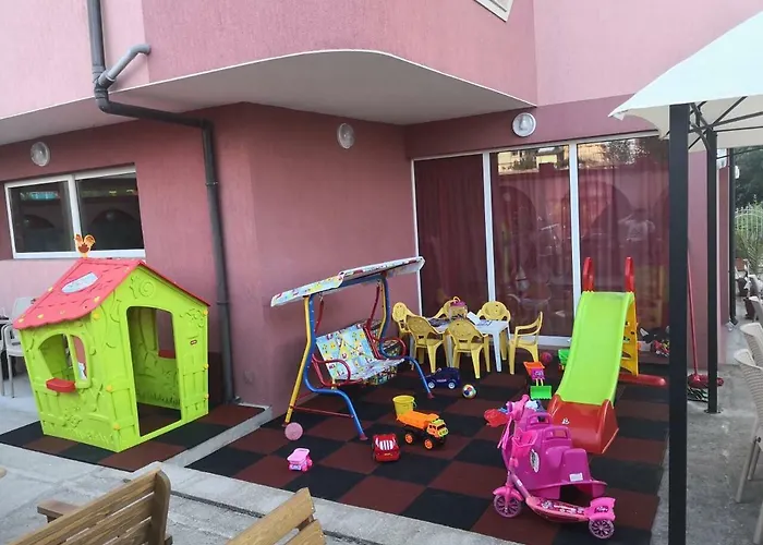 свети кирил 3* 洛泽内茨