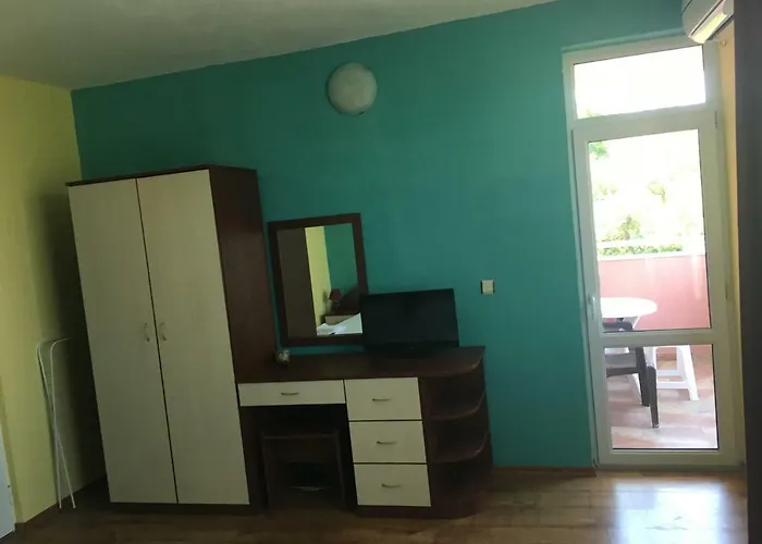 свети кирил 洛泽内茨