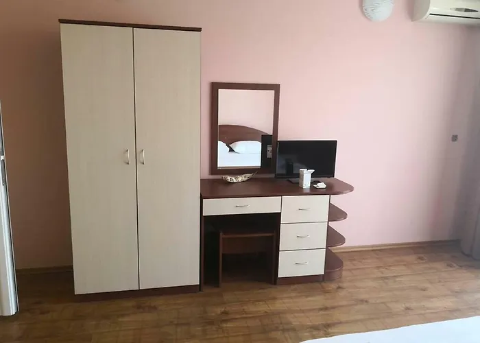 свети кирил 招待所 洛泽内茨